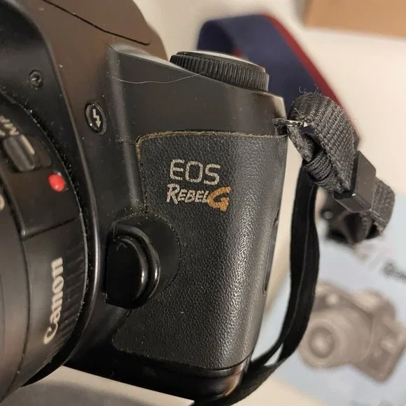 Canon EOS Rebel G 35mm SLR Camera with Lens Vintage Camera Instruction Book